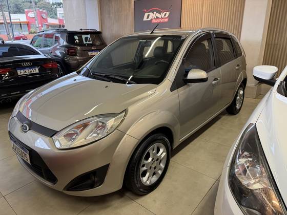 FORD FIESTA 1.6 MPI HATCH 8V FLEX 4P MANUAL FORD FIESTA 1.6 MPI HATCH 8V FLEX 4P MANUAL